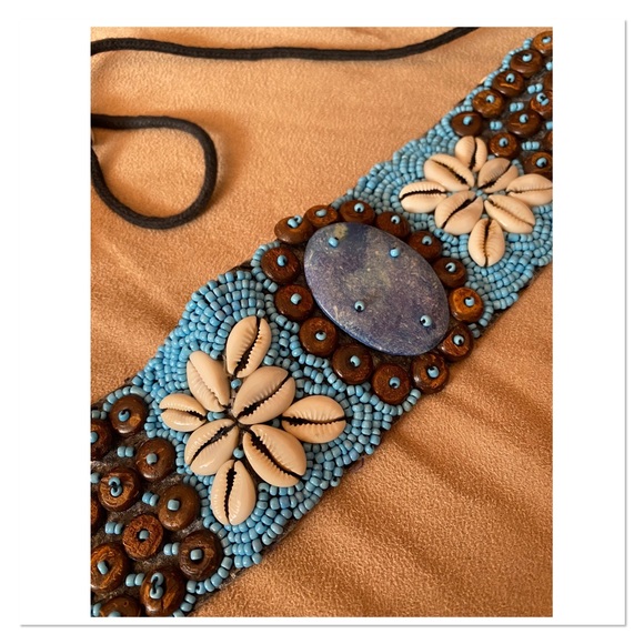 Vintage Shell and Stone Boho Belt - Picture 4 of 5